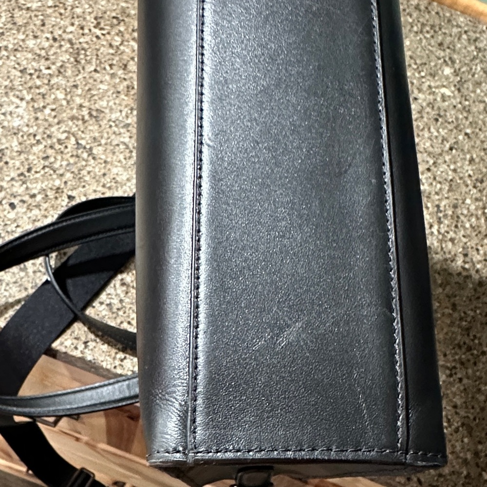 Coach Graham Structured Tote - Picture 2 of 6